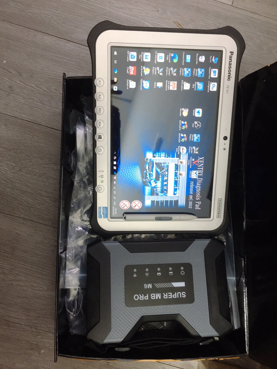 FZ G1 Tablet With Super MB Pro M6 Wireless Star Diagnosis Tool Work on Both Cars and Trucks